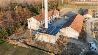 Rooftop wind and solar hybrid power generation system