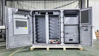 Long-lasting photovoltaic energy storage cabinet for base stations
