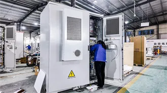 When does the pure sine wave inverter shut down 