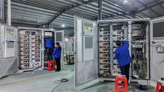 Solar power station power generation voltage