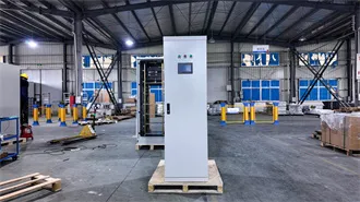 Do base station signal towers need power 