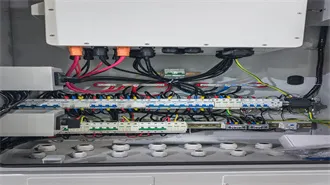 Which type of photovoltaic combiner box should I choose - MyPaarl Utility Energy Storage Infrastructure