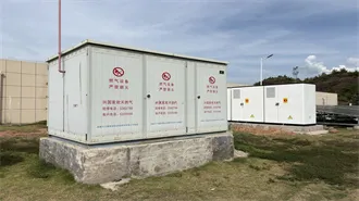 How many energy storage batteries are needed for 30 000kWh