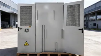 Distributed solar inverter control