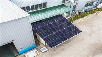 What does 25v solar container lithium battery pack mean