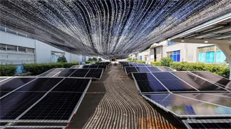 Photovoltaic and curtain wall combination