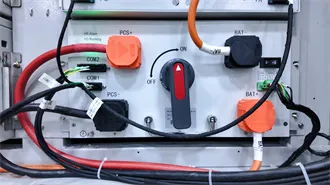 Can a 12 volt inverter be connected to 24 volts 
