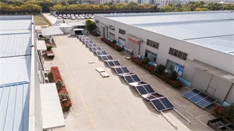 Photovoltaic panel current backflow