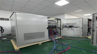 How big should the photovoltaic energy storage battery be 