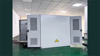 How many manufacturers of photovoltaic panels are there 